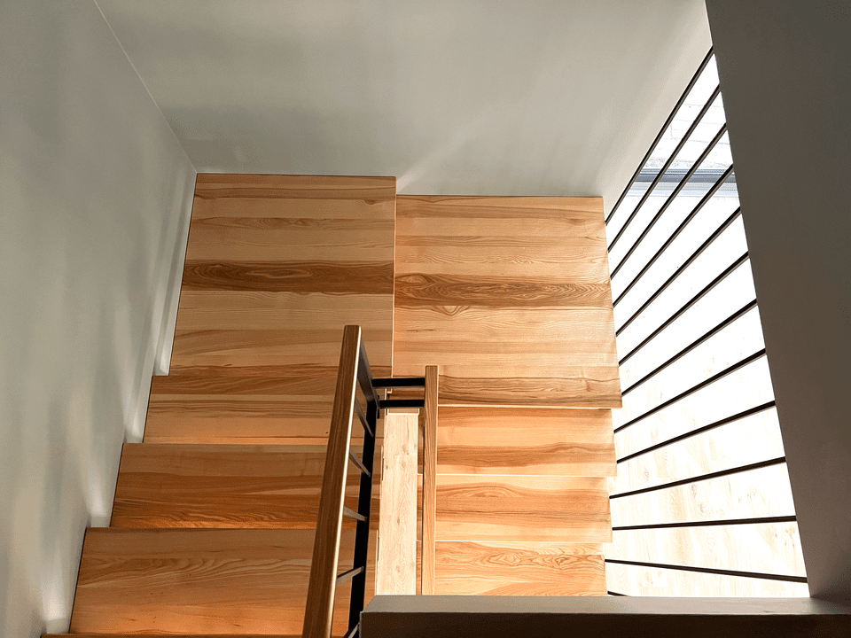 Interior powder-coated metal stairs - modern