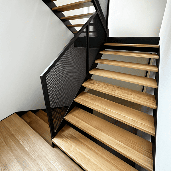 Lofttrappa med ekvilplan