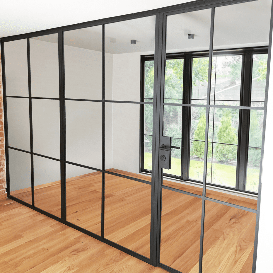 Stål- och glasvägg i loftstil till kontor